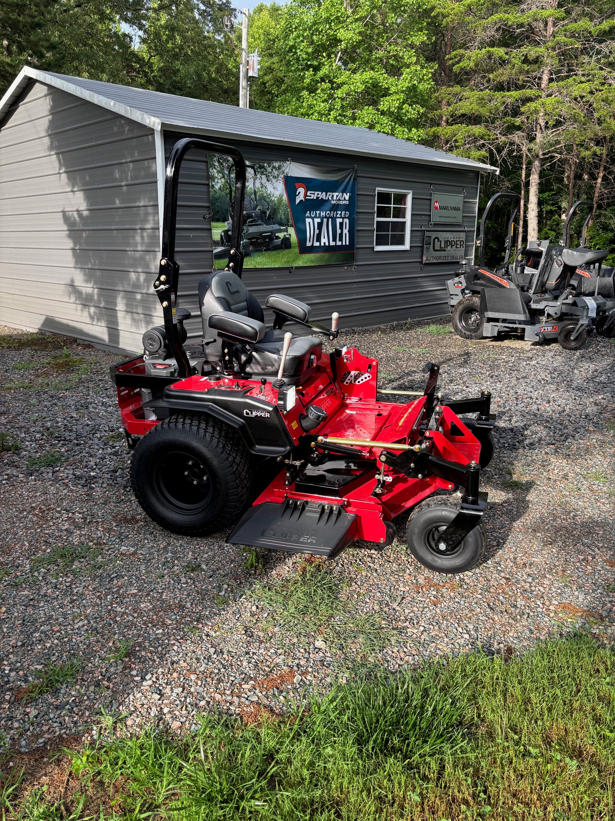 2025 Country Clipper Boss XL 60